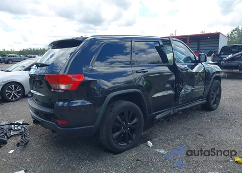 2012 Jeep Grand Cherokee Laredo z USA, uszkodzony, nr VIN 1C4RJEAT1CC334518